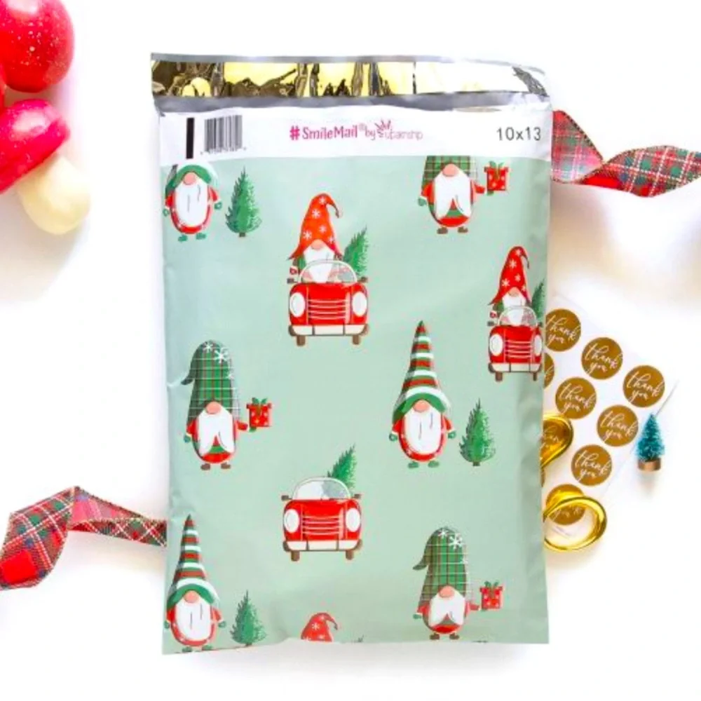 Christmas Gnome Holiday Poly Mailers Designer Shipping Bags Nwt